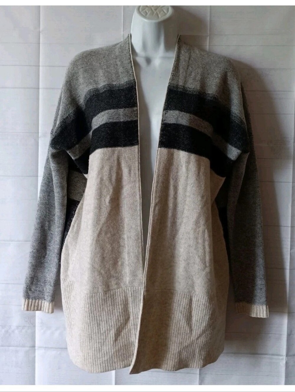 Vince Size XS Cashmere Wool Cardigan Sweater